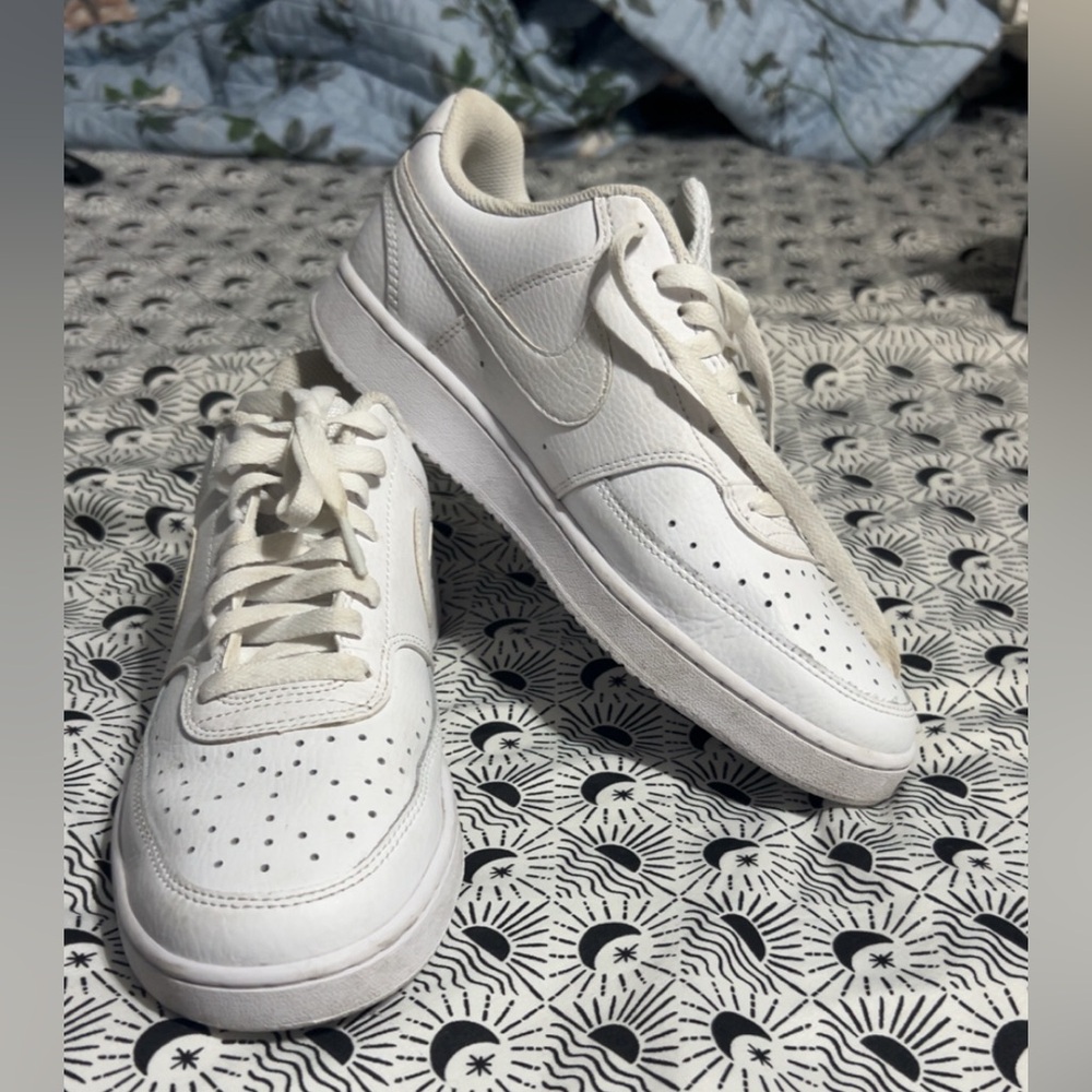 Nike Court Vision Low